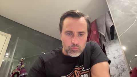 danieleitaly85 online show from 05/12/26, 10:56