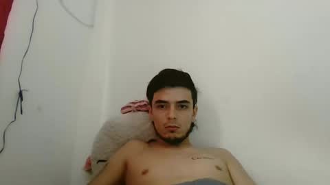 Snapshot of danielhot17 chatting on 12/03/24, 05:12 DANIEL online show from 12/03/24, 05:12