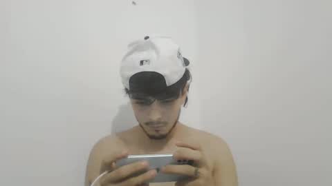 Snapshot of danielhot17 chatting on 12/21/24, 11:34 DANIEL online show from 12/21/24, 11:34