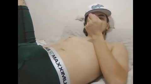 Snapshot of danielhot17 chatting on 01/27/25, 11:11 DANIEL online show from 01/27/25, 11:11