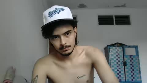 Snapshot of danielhot17 chatting on 01/30/25, 11:44 DANIEL online show from 01/30/25, 11:44