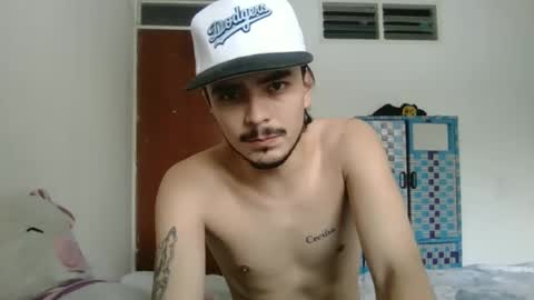 Snapshot of danielhot17 chatting on 02/01/25, 01:30 DANIEL online show from 02/01/25, 01:30