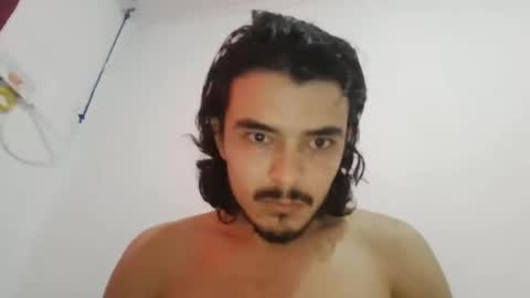 Snapshot of danielhot17 chatting on 10/24/25, 11:39 DANIEL online show from 10/24/25, 11:39