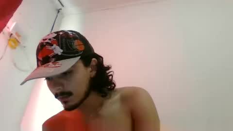 Snapshot of danielhot17 chatting on 11/30/25, 01:48 DANIEL online show from 11/30/25, 01:48