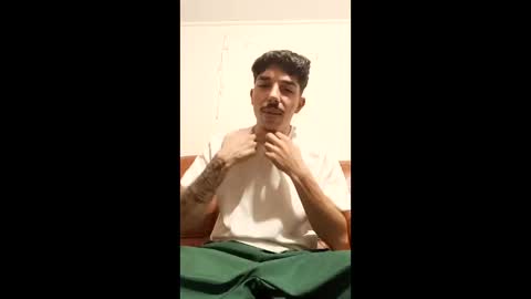 danielito321810 online show from 03/01/26, 12:34