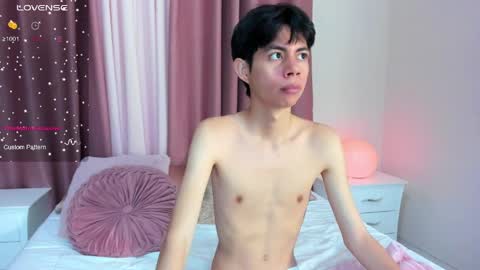 Snapshot of daniell_rdrig chatting on 03/27/26, 01:22 Daniel online show from 03/27/26, 01:22