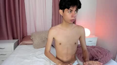 Snapshot of daniell_rdrig chatting on 04/17/26, 01:14 Daniel online show from 04/17/26, 01:14