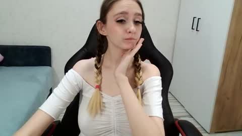 Daniella Martin online show from 12/04/24, 03:37