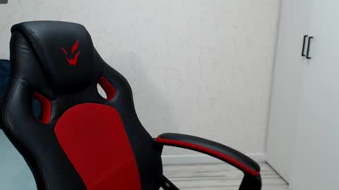 Daniella Martin online show from 12/18/24, 03:04