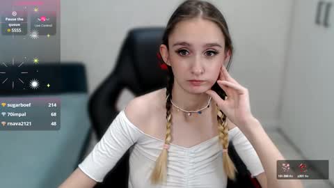 Daniella Martin online show from 01/06/25, 03:42