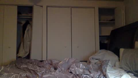 daniellbisous online show from 11/28/25, 09:45