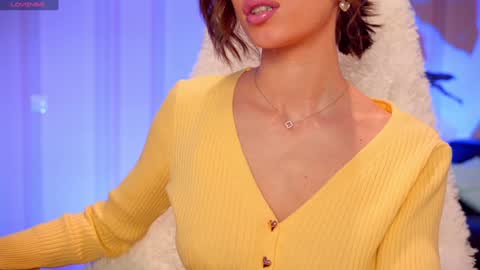 Snapshot of danielle_thomas chatting on 01/30/25, 08:54 Danielle online show from 01/30/25, 08:54