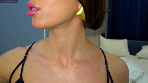 Danielle online show from 11/30/25, 11:09