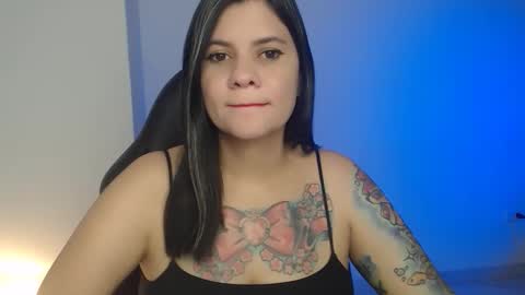 Snapshot of daniellerain chatting on 12/02/25, 10:05 daniellerain online show from 12/02/25, 10:05