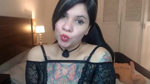Snapshot of daniellerain chatting on 06/05/26, 10:21 daniellerain online show from 06/05/26, 10:21