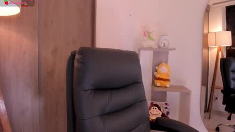 Danielle Rose online show from 11/04/25, 11:15