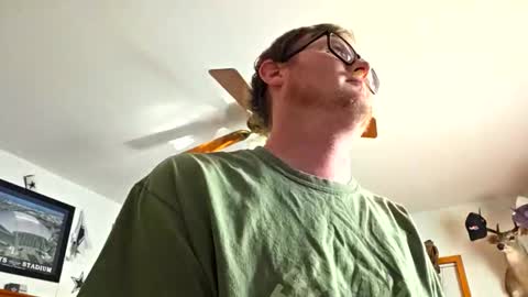 Snapshot of danielp_mod_cb chatting on 12/02/25, 07:42 Daniel y. online show from 12/02/25, 07:42