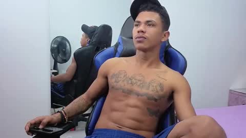 Snapshot of daniels6959 chatting on 11/25/25, 02:28 JUAN online show from 11/25/25, 02:28