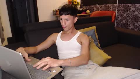 Daniels Cruz online show from 02/01/26, 01:59