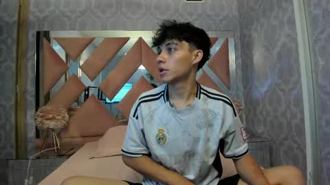 Snapshot of danii_rivas chatting on 04/13/26, 10:21 Dani online show from 04/13/26, 10:21