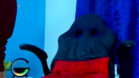 Snapshot of danii_scot chatting on 01/07/25, 03:57 Dani online show from 01/07/25, 03:57