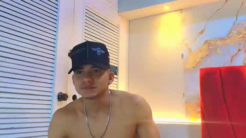 Snapshot of danii_scot chatting on 10/14/25, 03:51 Dani online show from 10/14/25, 03:51