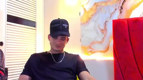 Snapshot of danii_scot chatting on 11/12/25, 05:08 Dani online show from 11/12/25, 05:08