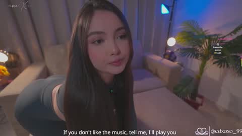      online show from 11/28/25, 02:53