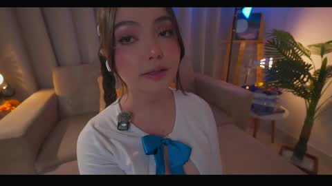 Snapshot of danii_xoxo chatting on 04/16/26, 02:12 online show from 04/16/26, 02:12