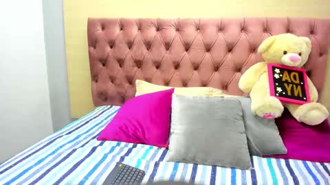 DaniiBelluci  online show from 03/09/25, 08:07