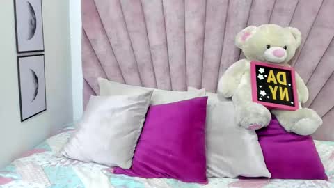 DaniiBelluci  online show from 11/15/25, 03:59