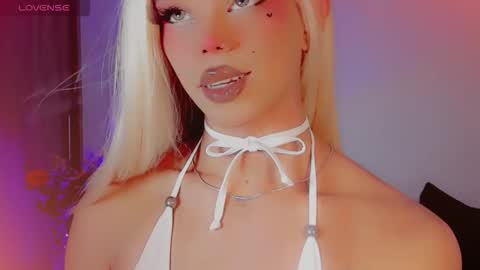 DANNI LEE online show from 12/19/25, 09:44