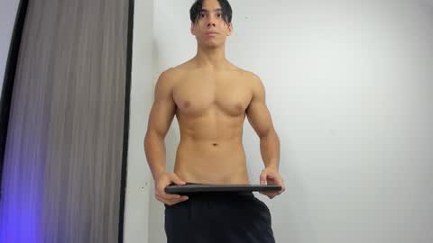 Snapshot of daniisus chatting on 11/29/25, 11:13 daniisus online show from 11/29/25, 11:13