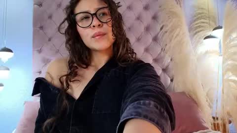 Snapshot of danika_x chatting on 05/28/26, 12:41 Danika online show from 05/28/26, 12:41