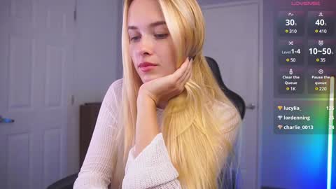 Hi my name is Anna. Please say hello I like to chat with you. If u have request use Tip option .Thank you online show from 12/27/24, 04:26