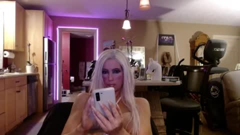 Snapshot of danikawhite69 chatting on 04/26/26, 12:47 DanikaWhite69 online show from 04/26/26, 12:47