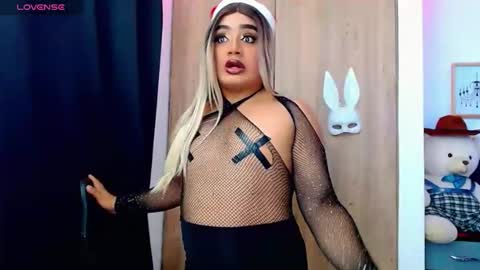 Snapshot of danipein chatting on 12/21/25, 08:54 danipein online show from 12/21/25, 08:54