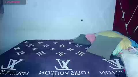 danisabrownn online show from 09/17/25, 08:32