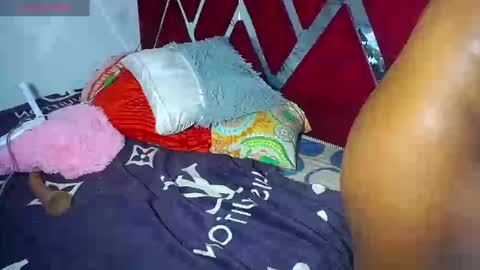 danisabrownn online show from 09/26/25, 02:54