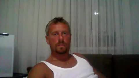 Snapshot of danisami12345 chatting on 09/13/25, 08:52 daniel online show from 09/13/25, 08:52