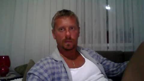 Snapshot of danisami12345 chatting on 09/23/25, 09:07 daniel online show from 09/23/25, 09:07