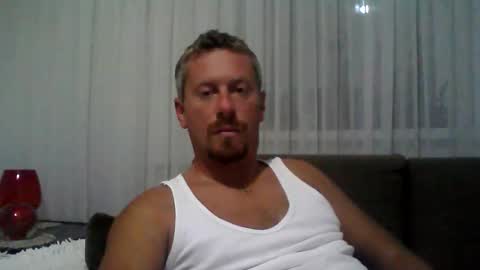 Snapshot of danisami12345 chatting on 10/10/25, 09:47 daniel online show from 10/10/25, 09:47