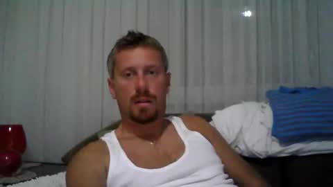 Snapshot of danisami12345 chatting on 11/02/25, 11:18 daniel online show from 11/02/25, 11:18