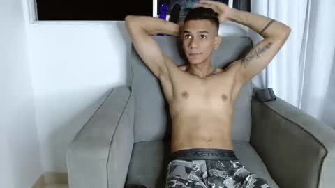 Snapshot of danisex_1 chatting on 03/05/26, 02:40 danisex_1 online show from 03/05/26, 02:40