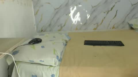 INSTAGRAM  Minni Moom online show from 09/27/25, 10:31