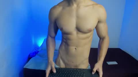 Snapshot of danisus chatting on 02/05/26, 01:05 Danisus online show from 02/05/26, 01:05