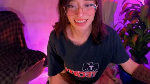 Snapshot of danita_veelz chatting on 05/16/26, 07:01 danita_veelz online show from 05/16/26, 07:01