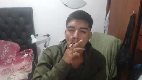 Snapshot of danivoyeur21 chatting on 04/07/26, 02:12 daniel segura online show from 04/07/26, 02:12