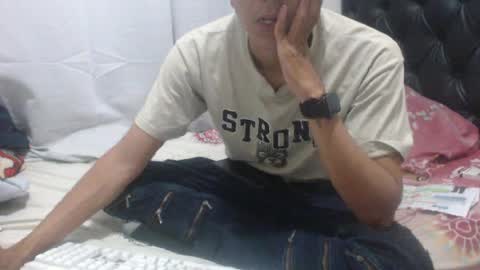 Snapshot of danivoyeur21 chatting on 04/09/26, 02:11 daniel segura online show from 04/09/26, 02:11