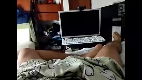 Snapshot of danivoyeur21 chatting on 04/15/26, 06:09 daniel segura online show from 04/15/26, 06:09